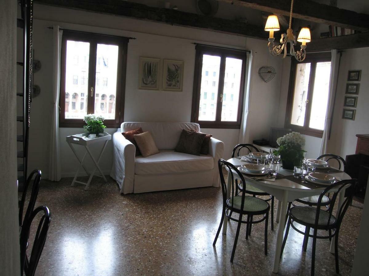 Loft Overlooking The Grand Canal Венеция Экстерьер фото