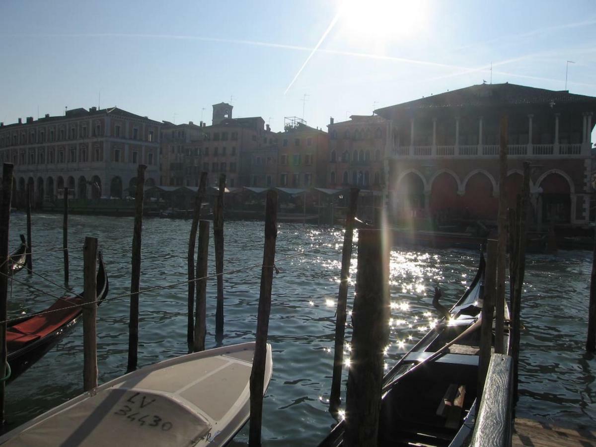 Loft Overlooking The Grand Canal Венеция Экстерьер фото